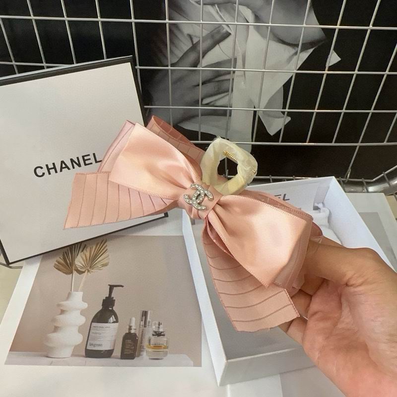 Chanel Hair grab clip hh50